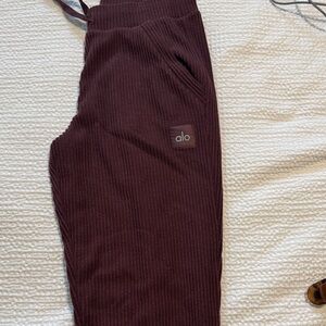 ALO Yoga women Ribbed Joggers in Deep Burgundy